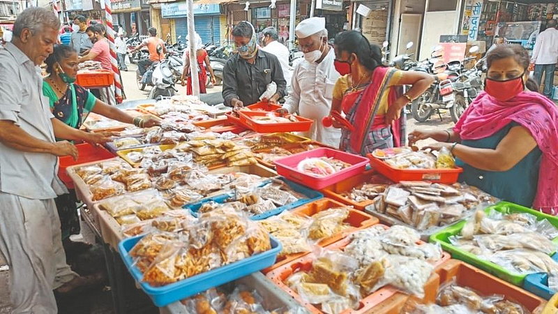 Gauri Pujan 2021: घरोघरी गौरींच्या फराळांची दरवळ; आज आगमन