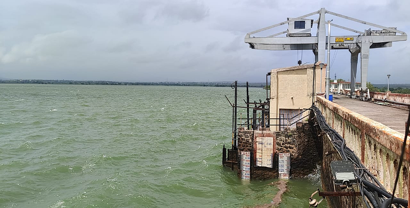 पुणे : वीर धरण शंभर टक्के भरले; ९ हजार क्युसेक्सचा विसर्ग सुरू