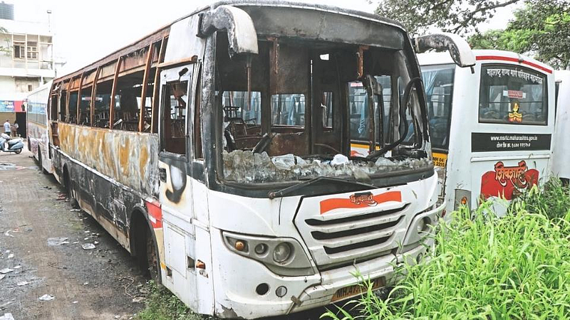जळालेल्या ‘शिवशाही’चा इतर बस ना अडथळा