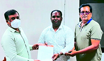 गडहिंग्लज: अमर्याद वृक्षतोड बंद करा; मुख्याधिकाऱ्यांना निवेदन
