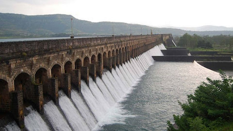 भाटघर धरण काही तासांत भरणार