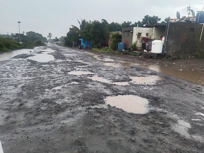 रस्त्यांची दुरावस्था