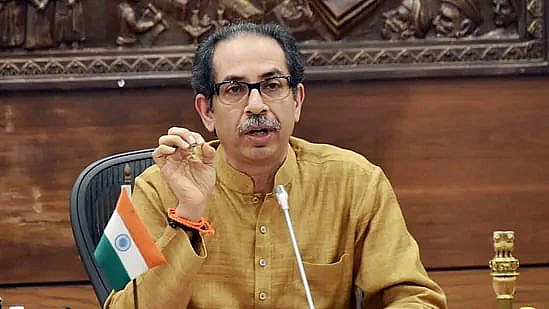 मुंबईत बुलेट ट्रेनसाठी १५२ झाडं तोडणार; शिवसेनेच्या भूमिकेवर लक्ष