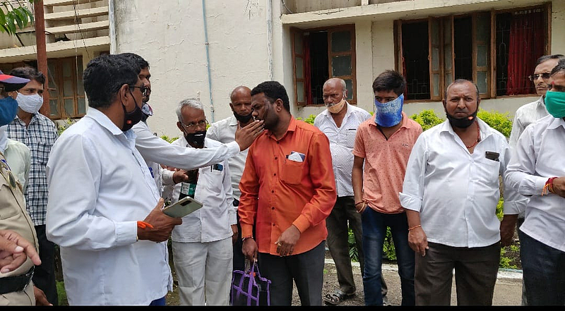 workers of tanpure sugar factory
