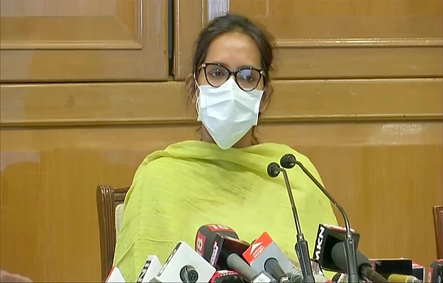 'अशा' पद्धतीने सुरु होत आहेत राज्यातील शाळा: वर्षा गायकवाड