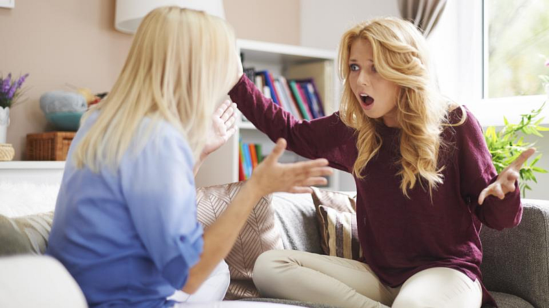 Advice for Teenagers : मित्रांसोबत बाहेर जाताना आई-बाबांसोबत वाद कसा टाळू?