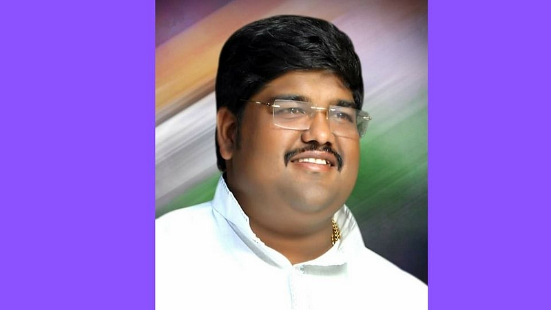 nirajan aavti