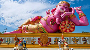 देशातील बारा प्रसिद्ध गणपती मंदिरं पाहिलीत? देशातील बारा प्रसिद्ध गणपती मंदिरं पाहिलीत?