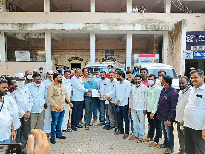 Action Against arrogant officer in niphad