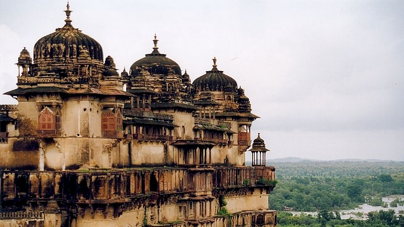 उत्तर प्रदेशात जाताय? बुंदेलखंडच्या 'या' ठिकाणांना जरूर भेट द्या