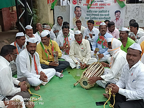 भजन आंदोलनाने लक्ष भजन आंदोलनाने लक्ष