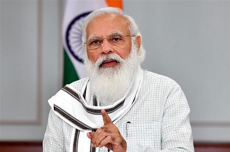 गुजरात मॉडेलचा फुगा फुटला, शिवसेनेनं सोडला टीकेचा बाण