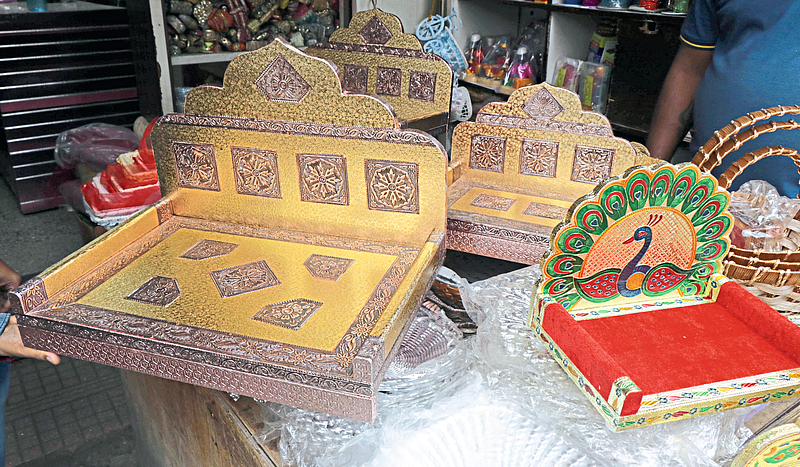 citizens tend to buy indigenous items for ganpati decoration