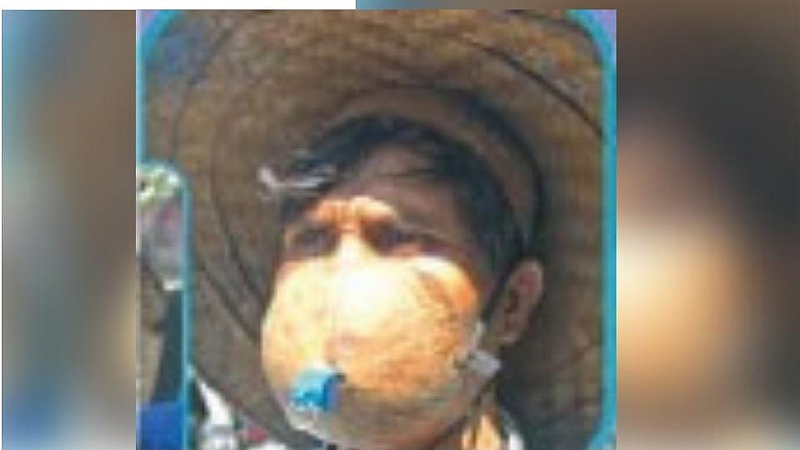 शिट्टी लावलेल्या करवंटीचा मास्क वापरल्यामुळे शिक्षा