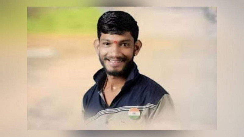 अक्षय बोऱ्हाडे याच्यावर बलात्काराचा गुन्हा