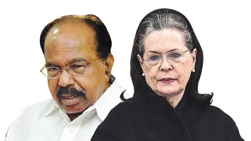 Veerappa Moily and Sonia Gandhi