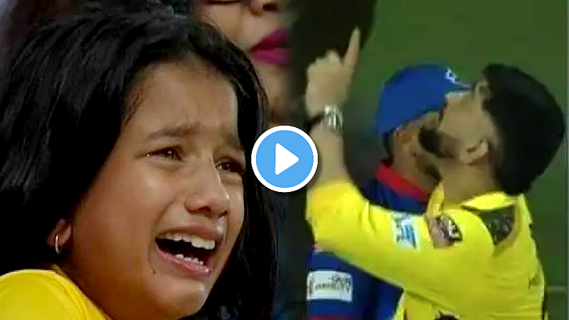 MS-Dhoni-Girl-Crying
