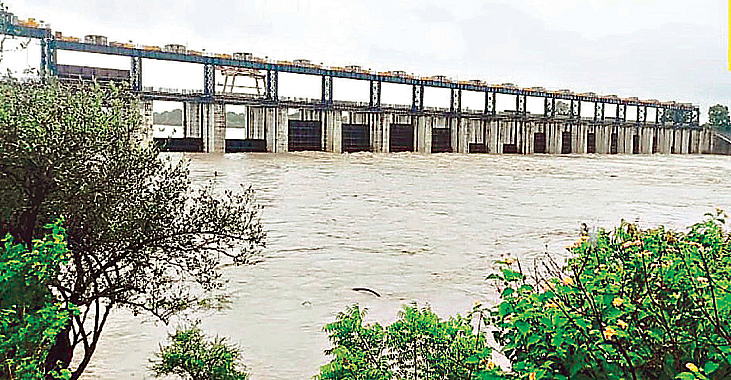 Nanded : विष्णुपुरीच्या पाच दरवाजातून विसर्ग सुरूच