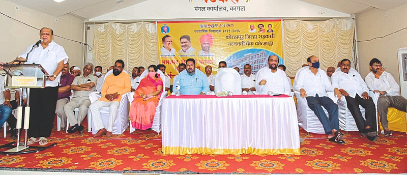 काहींनी 'TRP'साठी आमचा वापर केला; आता मात्र आम्ही मुश्रीफांसोबतच