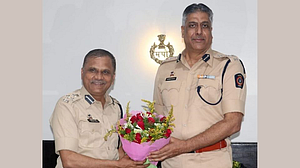 पोलिस आयुक्तपदी बैजल पोलिस आयुक्तपदी बैजल