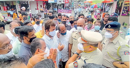ऐन नवरात्रोत्सवात व्यवसायांवर वरवंटा