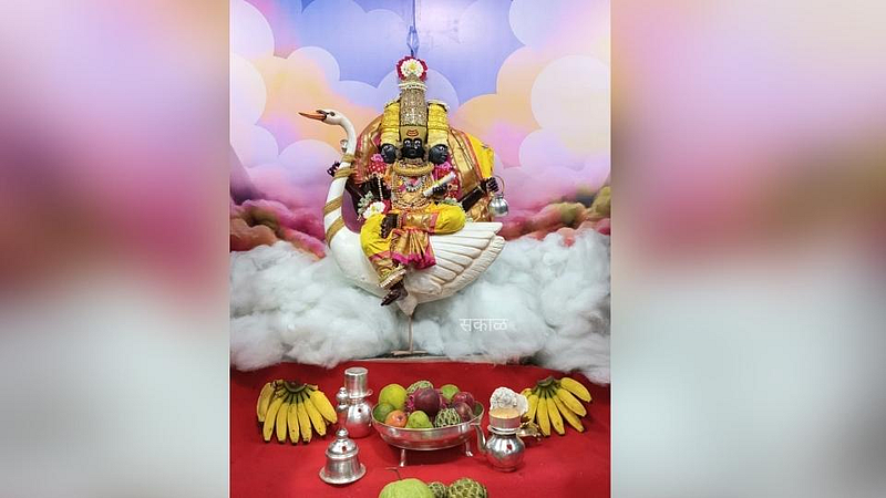 पहिल्या दिवशी 'अंबाबाई'ची ब्रम्हाणी रूपात सालंकृत पूजा