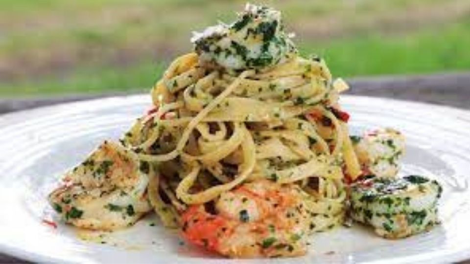 लिन्गिन पास्ता (Linguine)- पास्त्याचा हा प्रकारही लोकप्रिय आहे.