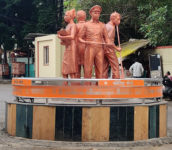 कोरोनाच्या काळात जीवाची पर्वा न बजावणारे कोरोना योद्धा सन्मान