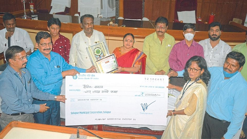 महापालिकेच्या पर्यावरणपूरक गणेशोत्सव स्पर्धेत 'सकाळ' प्रथम!