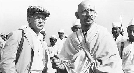 'गांधींवरचा पहिला चित्रपट तयार करण्याचं श्रेय ब्रिटिशांनाच'