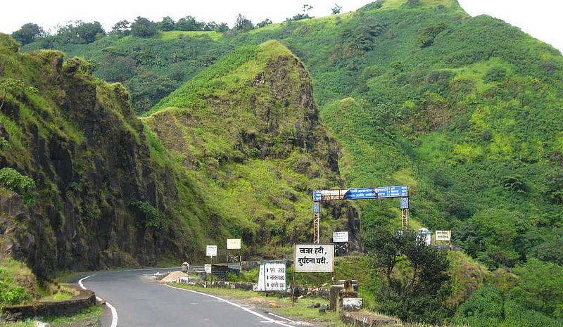स्काय सिटीत पर्यटकांची गर्दी मोठी