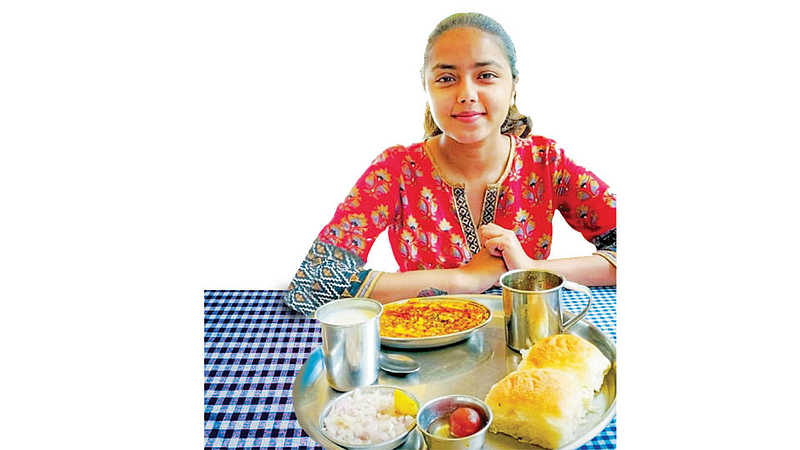 Monalisa Bagal