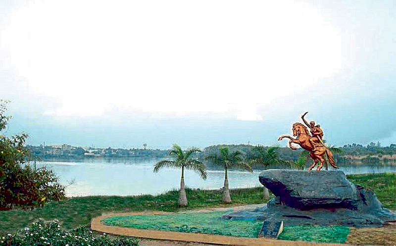 सोलापूर : संभाजी तलावावर पुन्हा होणार बोटिंगची धमाल