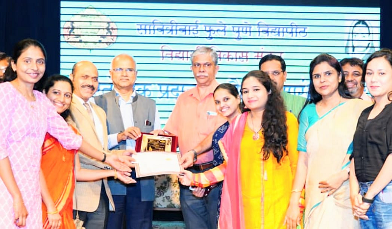 First prize for women's engineering