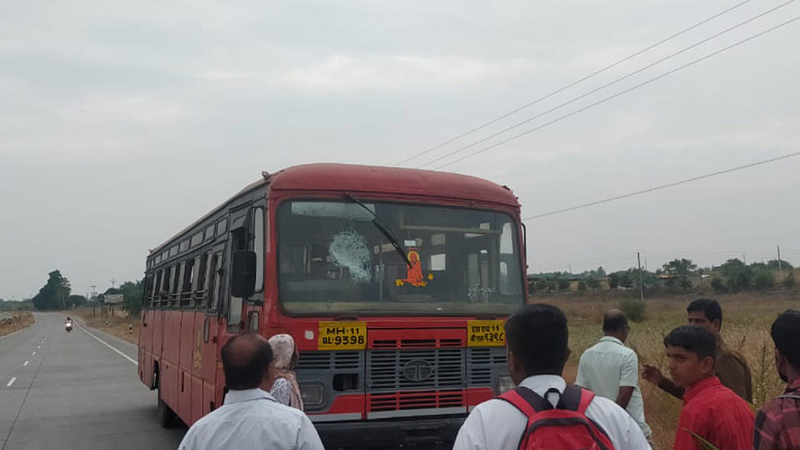 सोलापूर- अक्कलकोट बसची तोडफोड; अज्ञाताचे कृत्य