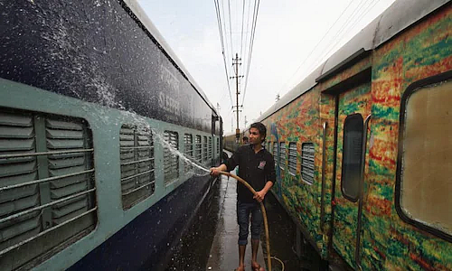 पर्यटन विकासाला रेल्वेचा बूस्टर; आता देशभर धावणार १९० ‘भारत गौरव’ विशेष गाड्या