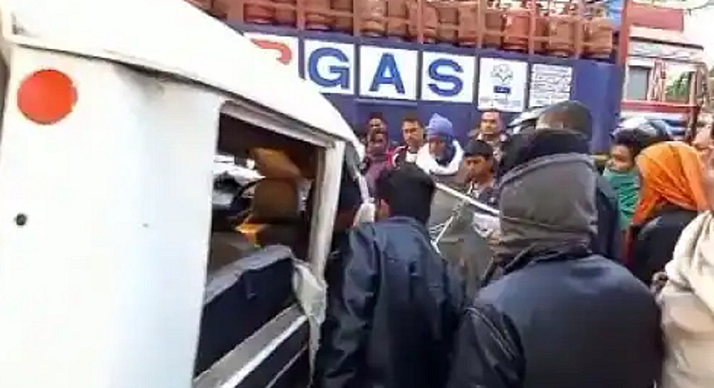 बिहार - सुशांत सिंह राजपूतच्या ५ नातेवाईकांचा अपघाती मृत्यू