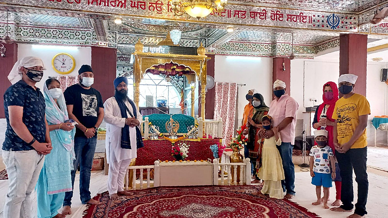 गुरुनानक देव यांची 552 वी जयंती मोठ्या उत्साहात