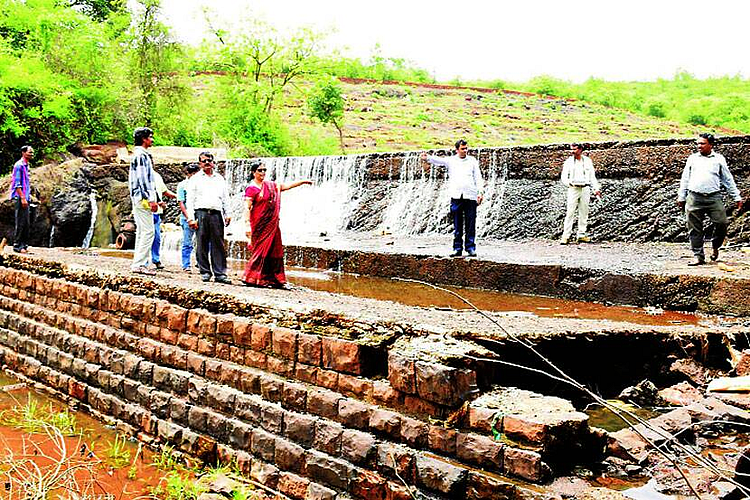 सायबाच्या धरणाचे काम साठ टक्के पूर्ण