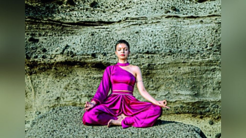 योगा लाइफस्टाईल : प्रत्यक्षानुमानाअगमा : प्रमाणानि