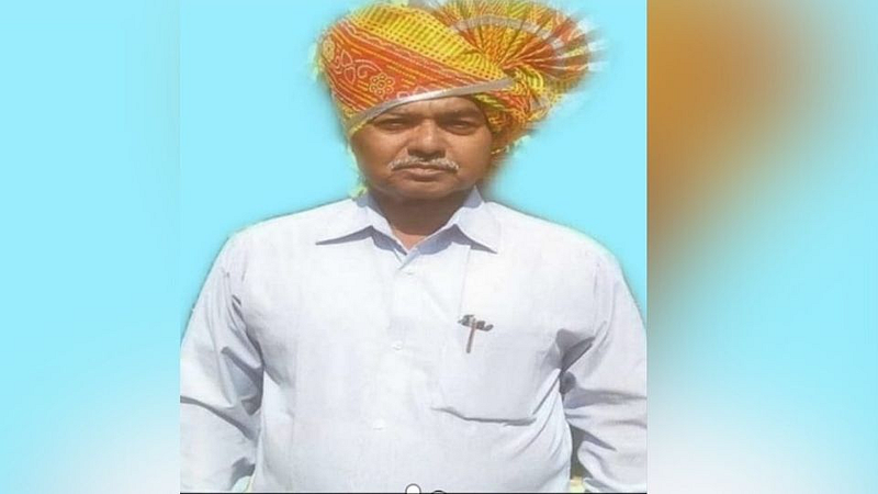 प्रशासन अधिकारी हरी भारती यांचे कोरोनामुळे निधन