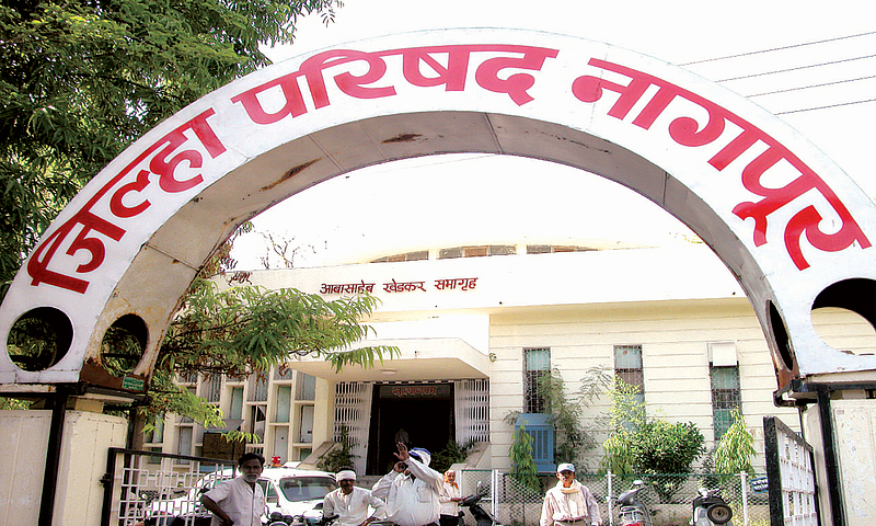 जि.प.च्या सर्व शाळांमध्ये लागणार संविधान स्तंभ
