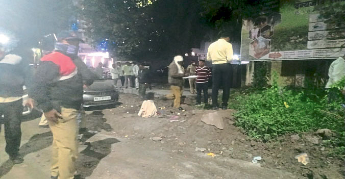 दगडाने ठेचून शिक्षा चालकाचा खून