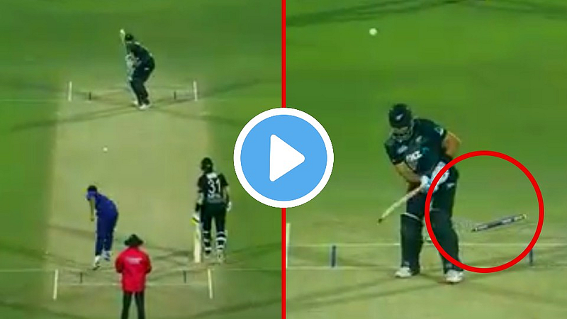 Bhuvi-Clean-Bowled-Daryl-Mitchell