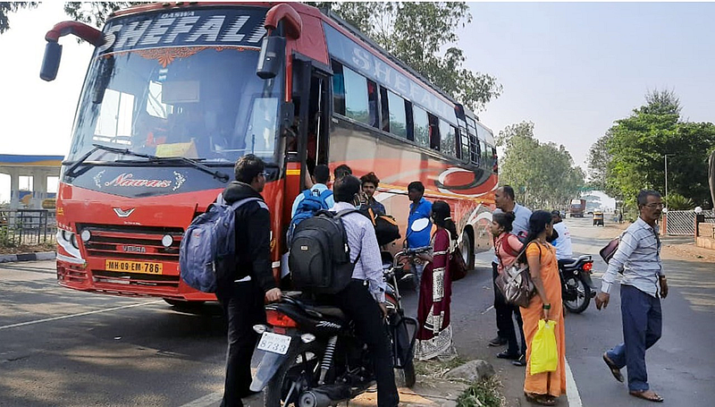 रिसोड : एसटी संपावर, डल्ला प्रवाशांच्या खिशावर