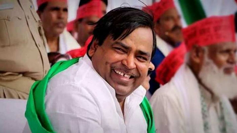 गायत्री प्रजापती