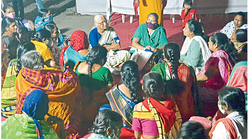 निवाऱ्याचा हक्क हिरावता येणार नाही; मेधा पाटकर