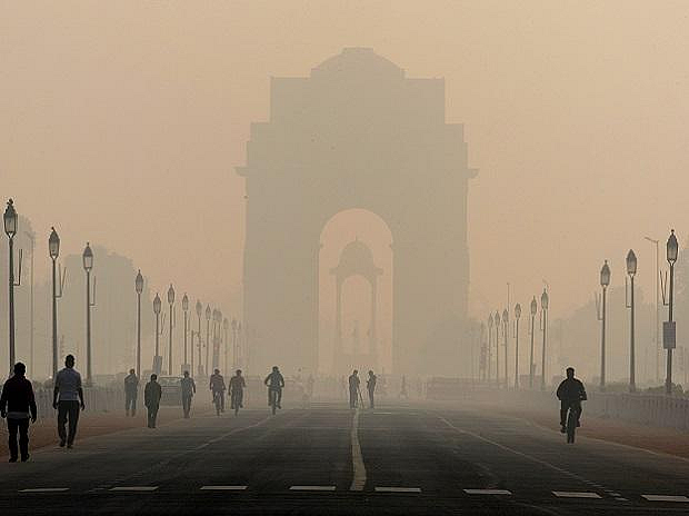 लॉकडाऊन लावावा का? दिल्ली प्रदुषणावर सुप्रीम कोर्टाची केंद्राला विचारणा