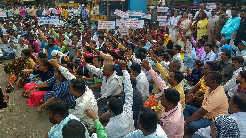 'हमसे जो टकराए गा..'; ST कर्मचाऱ्यांच्या मोर्चास परवानगी नाकारल्याने संताप
