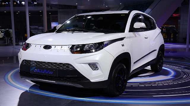 Mahindra eKUV100